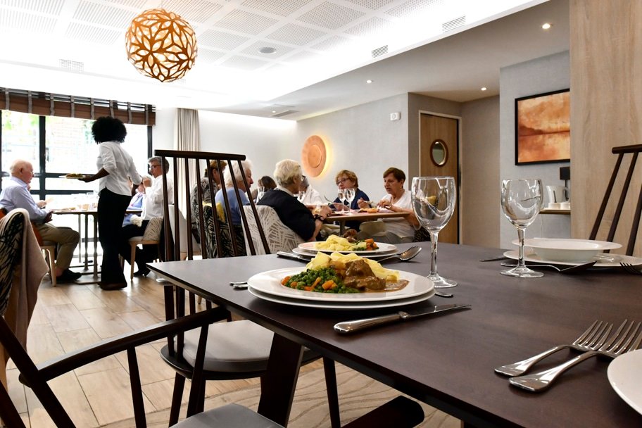 558copymuyardfoucha_clubseniorssuresnes09_2018 - Nohée