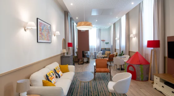 Nohée Avignon salon commun